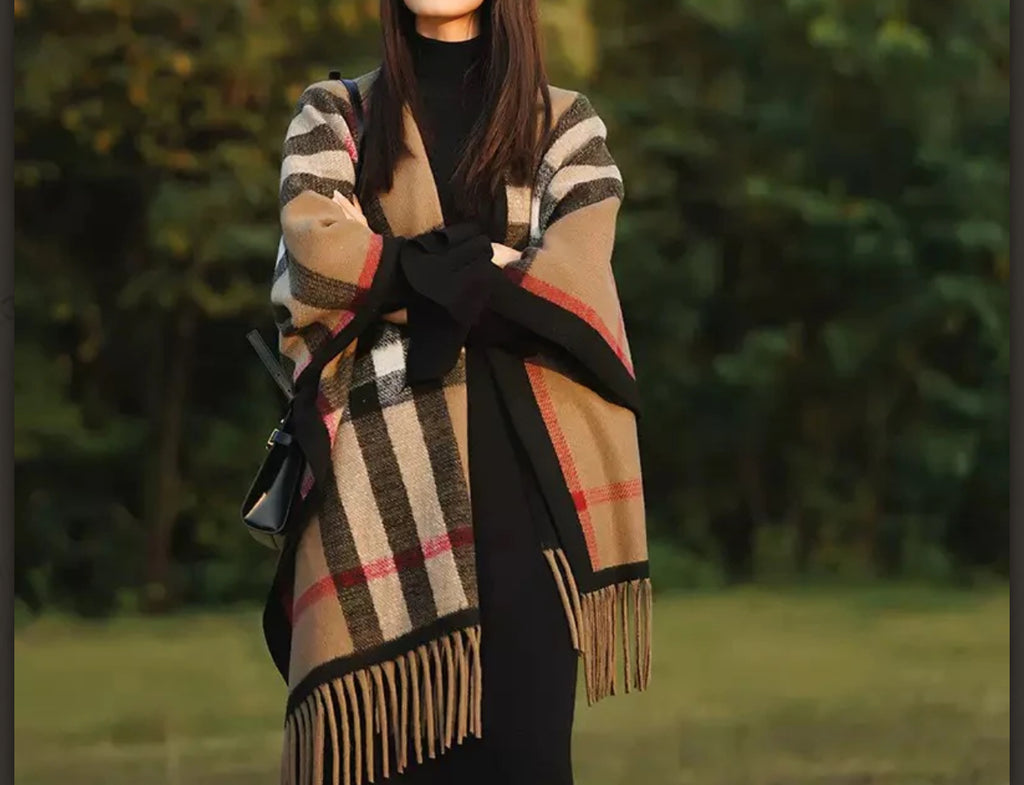Plaid Pattern Fringe Poncho Wrap